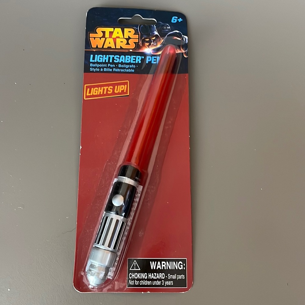 2013 Lucasfilm Star Wars Lightsaber Pen Vader Red Lights Up